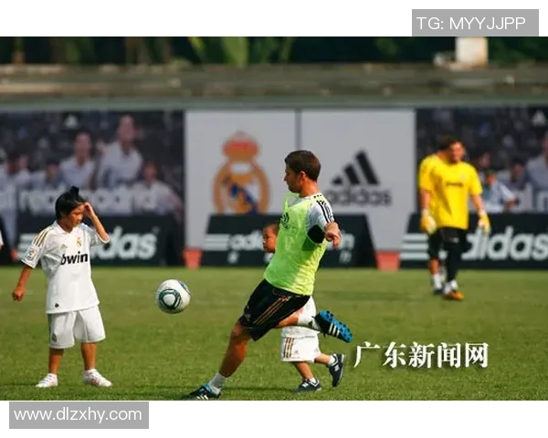 阿迪达斯足球明星阵容震撼登场，点燃赛场激情与荣耀之战